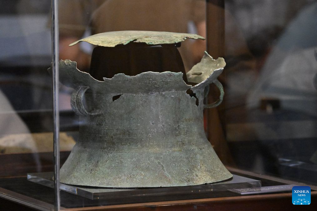 A bronze exhibit is seen at Phra Nakhon Khiri National Museum in Phetchaburi Province, Thailand, on Aug. 25, 2026. The ongoing special exhibition Don Yai Thong: The Prologue to Phetchaburi Civilization at the Phra Nakhon Khiri National Museum in Phetchaburi Province runs from Aug. 24 to 28. The exhibition features important artifacts excavated from the Don Yai Thong archaeological site, including bronze objects, potteries, beads, gold ornaments, and a gold ring inscribed with Brahmi script dating back approximately 1,900 to 2,100 years. (Xinhua/Rachen Sageamsak)