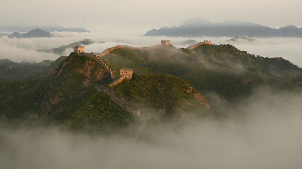 This photo taken on Aug. 19, 2026 shows the clouds scenery after rainfall at the Jinshanling section of the Great Wall, Luanping County of Chengde City, north China's Hebei Province. (Photo by Zhou Wanping/Xinhua)