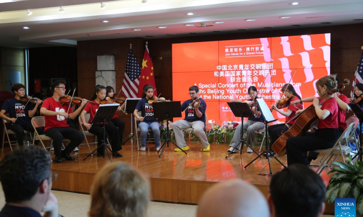 Young musicians from Beijing Youth Orchestra of China and the National Youth Orchestra of the United States of America perform during a joint concert at the Chinese Consulate General in New York, the United States, Aug. 6, 2024. The hope of the China-U.S. relationship lies in the people, its foundation is in the societies, its future depends on the youth, and its vitality comes from exchanges at subnational levels.
In recent years, the two countries have been strengthening people-to-people ties through cultural exchanges to inject sustained positive momentum into China-U.S relations. (Xinhua/Liu Yanan)