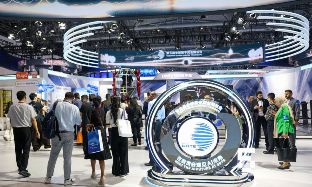 People visit the fifth Global Digital Trade Expo (GDTE) in Hangzhou, east China's Zhejiang Province, Sept. 24, 2026. (Xinhua/Jiang Han)