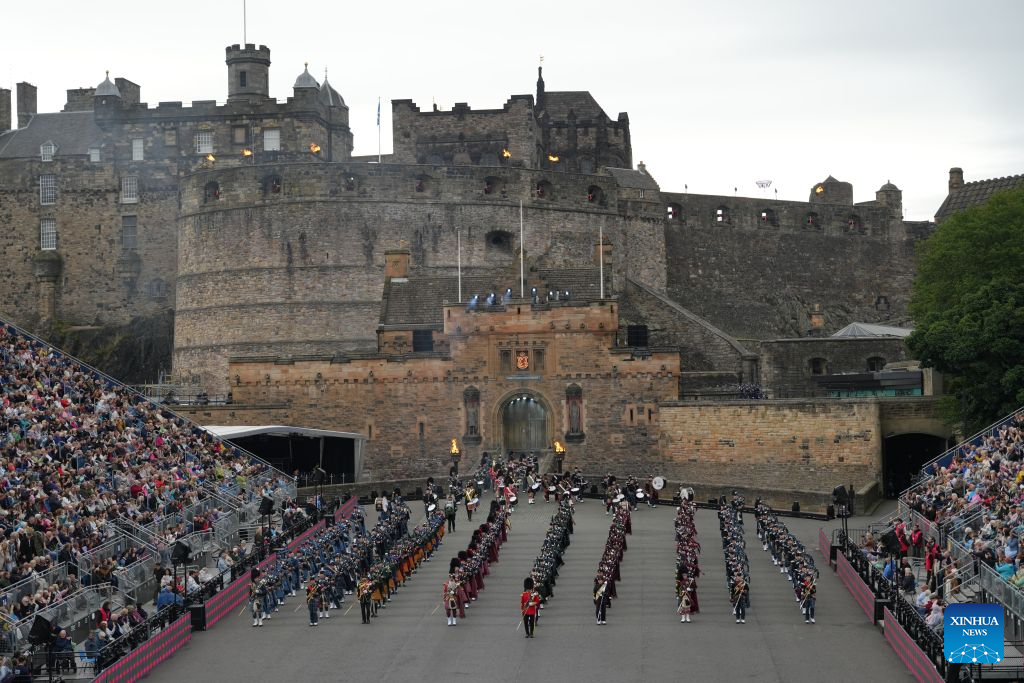 This photo taken on Aug. 8, 2026 shows a show of the Royal Edinburgh Military Tattoo in Edinburgh, Britain. A series of cultural events, including the Edinburgh International Festival, the Edinburgh Festival Fringe, and the Royal Edinburgh Military Tattoo, kicked off in Edinburgh on Aug. 7, attracting artists and audiences from around the world. (Xinhua/Zhao Jiasong)