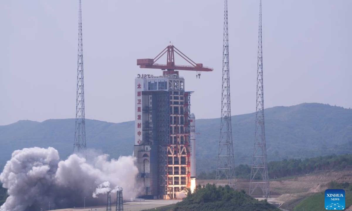 A Long March-6C carrier rocket, carrying seven satellites, blasts off from the Taiyuan Satellite Launch Center in north China's Shanxi Province, Aug. 25, 2026. The rocket blasted off at 11:21 a.m. (Beijing Time) and successfully sent the satellites into the planned orbit.

This launch marked the 665th flight mission of the Long March carrier rocket series, according to the launch center. (Photo by Wang Yapeng/Xinhua)