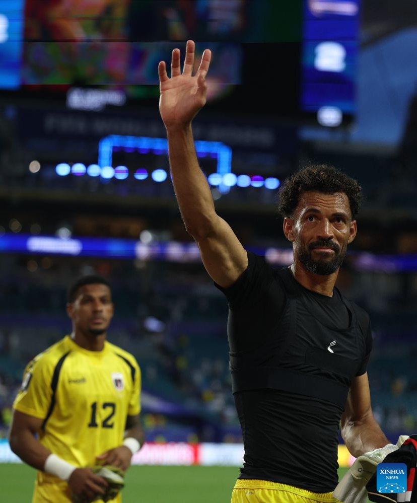 Vozinha (R), goalkeeper of Cape Verde, waves his hand after the group H match between Uruguay and Cape Verde at the 2026 FIFA World Cup at Miami Stadium, Miami, the United States, June 21, 2026. (Xinhua/Xu Zijian)