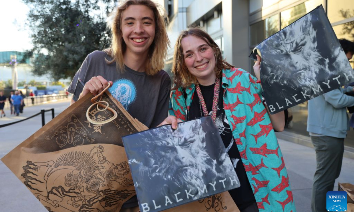 Fans of Chinese video game Black Myth: Wukong pose for a photo in downtown Los Angeles, California, the United States on July 7, 2026. A theatrical orchestral concert featuring the music from the game was held in Los Angeles on July 7, showcasing the unique fusion of Chinese mythology and Eastern aesthetics. The hope of the China-U.S. relationship lies in the people, its foundation is in the societies, its future depends on the youth, and its vitality comes from exchanges at subnational levels.
In recent years, the two countries have been strengthening people-to-people ties through cultural exchanges to inject sustained positive momentum into China-U.S relations. (Photo by Zeng Hui/Xinhua)