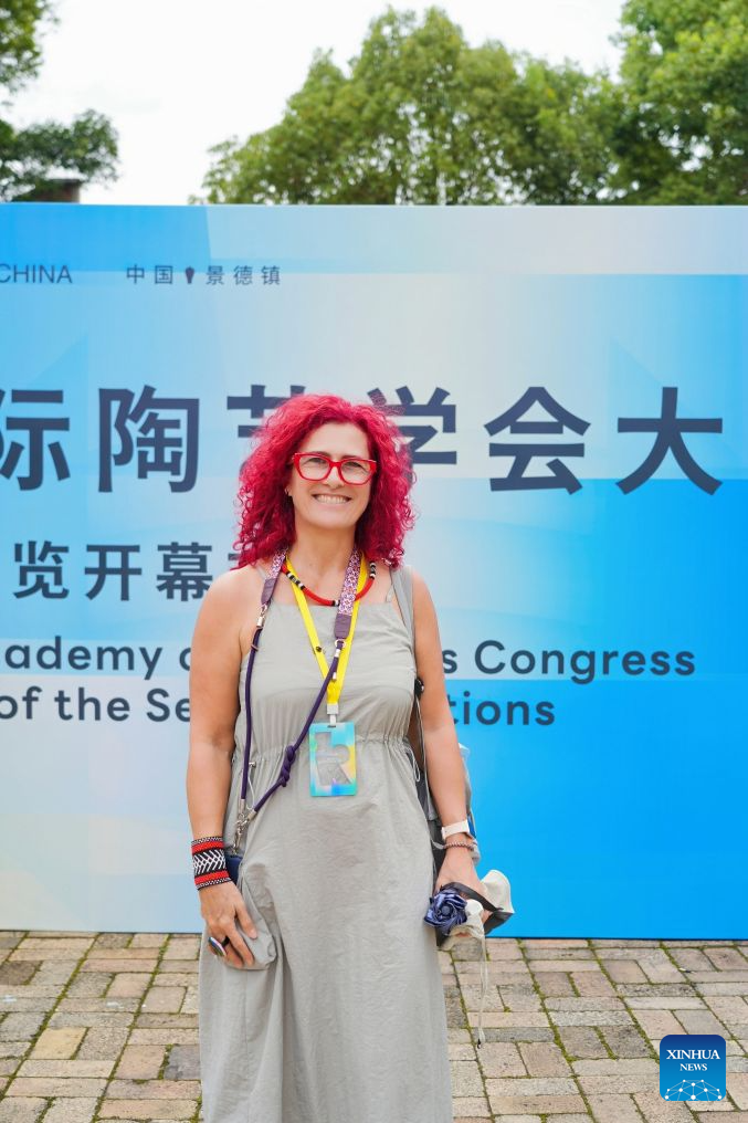 Brazilian artist Viviane Diehl takes part in the 2026 Congress of the International Academy of Ceramics in Jingdezhen, east China's Jiangxi Province, June 28, 2026. (Xinhua)