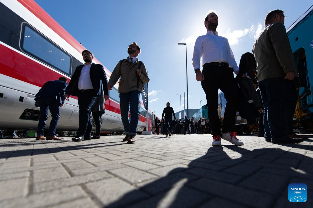 People visit the 2026 International Trade Fair for Transport Technology (InnoTrans 2026) in Berlin, Germany, Sept. 22, 2026. The fair kicked off here on Tuesday and will last until Sept. 25. (Xinhua/Zhang Haofu)