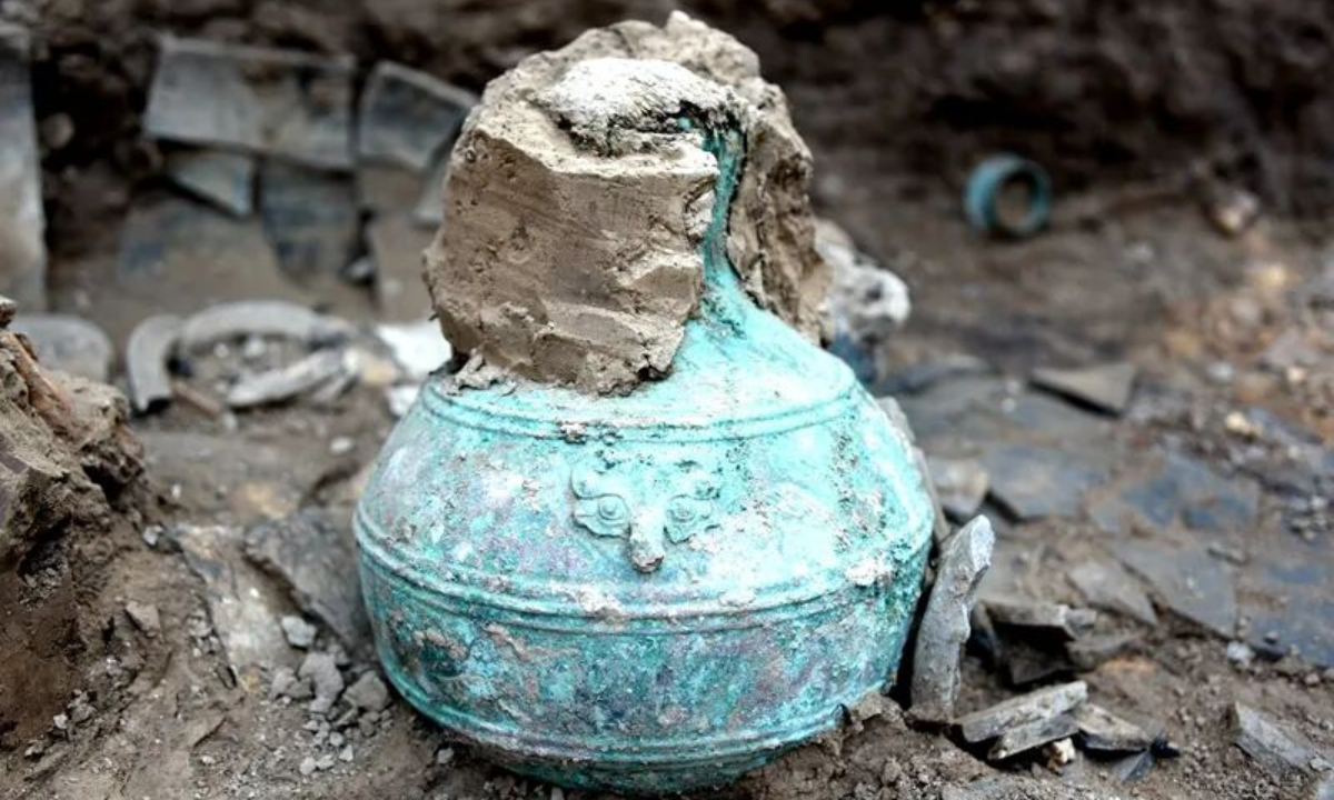 The bronze garlic-head-shaped pot containing the 2,300-year-old grain wine residues from Qin State during the Warring States Period (475BC-221BC) in Northwest China’s Ningxia Hui Autonomous Region. Photo: Xinhua