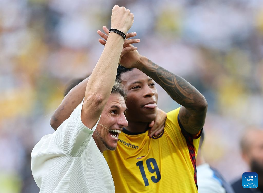 Sebastian Beccacece (L), head coach of Ecuador, celebrates with Plata after the group E match between Ecuador and Germany at the 2026 FIFA World Cup at New York New Jersey Stadium in New Jersey, the United States, June 25, 2026. (Xinhua/Cao Can)