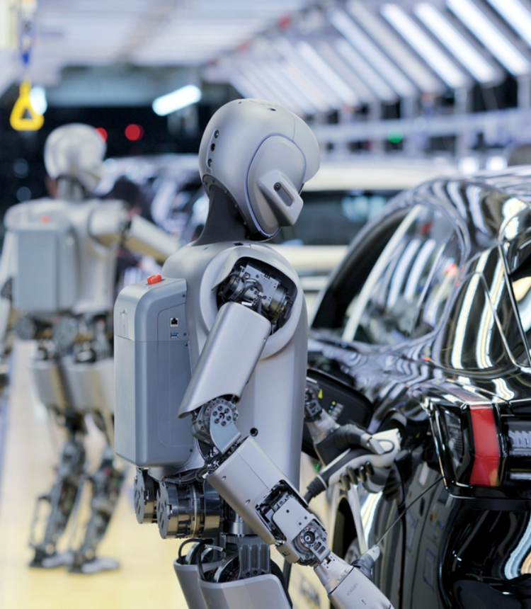 Dozens of UBTECH industrial humanoid robots carry out training tasks at a smart factory in the Qianwan New Area in Ningbo, East China's Zhejiang Province, on March 1, 2025. Photo: VCG