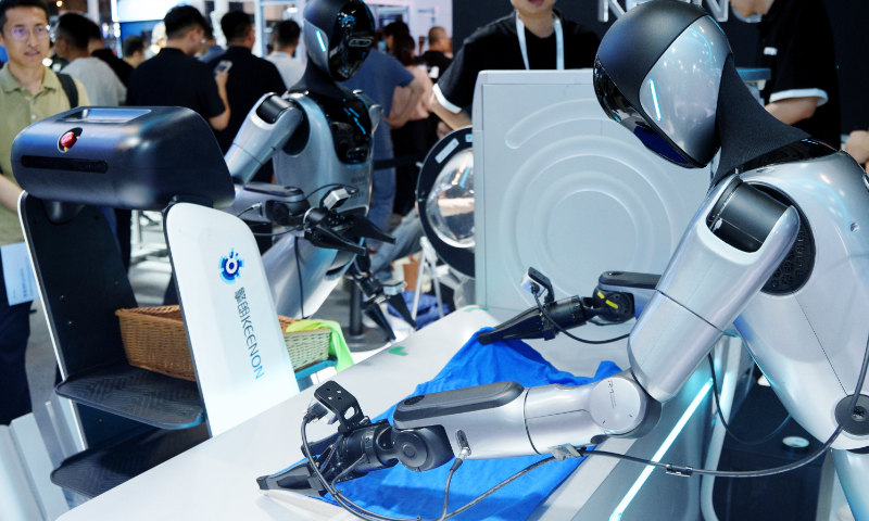 A humanoid robot performs at the 2026 World Artificial Intelligence Conference (WAIC) in Shanghai, on July 18, 2026. Photo: VCG