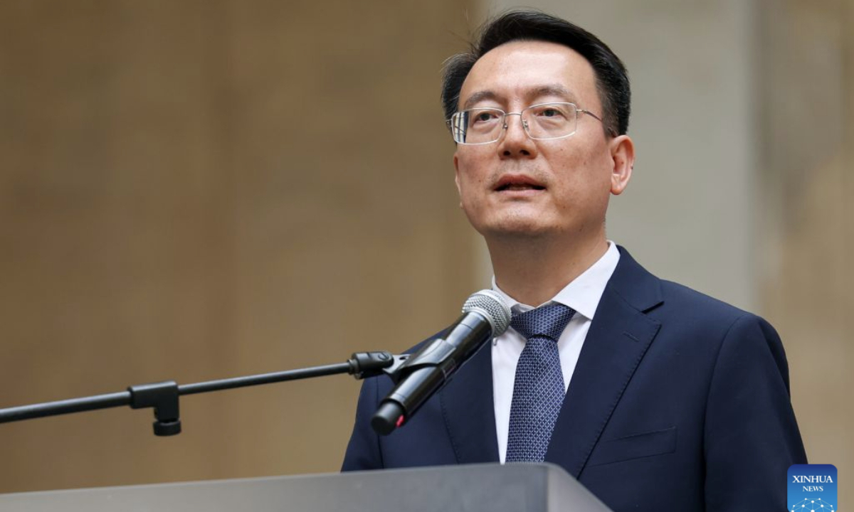 Gu Gang, mayor of Changchun, delivers a speech during the flame collection ceremony for the Changchun 2027 Winter Universiade in Turin, Italy, Oct. 8, 2026. (Xinhua/Wang Kaiyan)