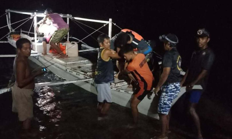 People participate in a rescue operation in Palawan Province of the Philippines, Sept. 9, 2026. At least five were killed, and 87 remain missing after a vessel caught fire on Wednesday off the waters of a tourist hotspot in Palawan Province of the Philippines, said the local coast guard on Thursday. (The Philippine Coast Guard/Handout via Xinhua)