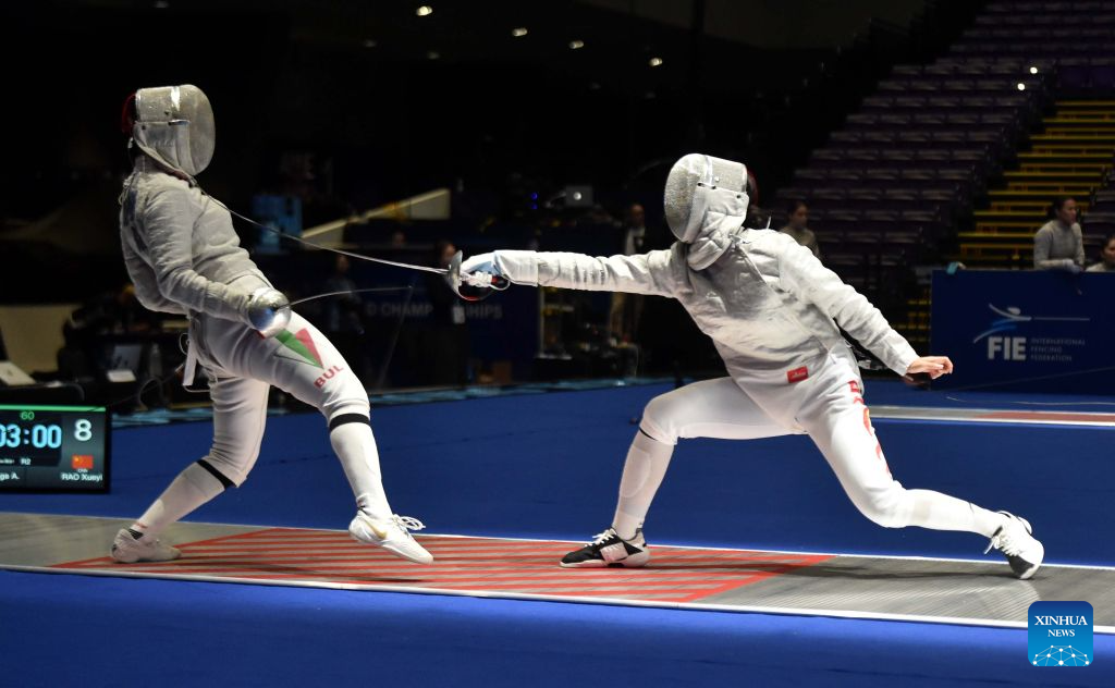 Rao Xueyi (R) of China competes with Olga A. Hramova of Bulgaria during the team women's sabre round of 16 match between China and Bulgaria at the 2026 Fencing World Championships in Hong Kong, south China, July 29, 2026. (Xinhua/Lo Ping Fai)