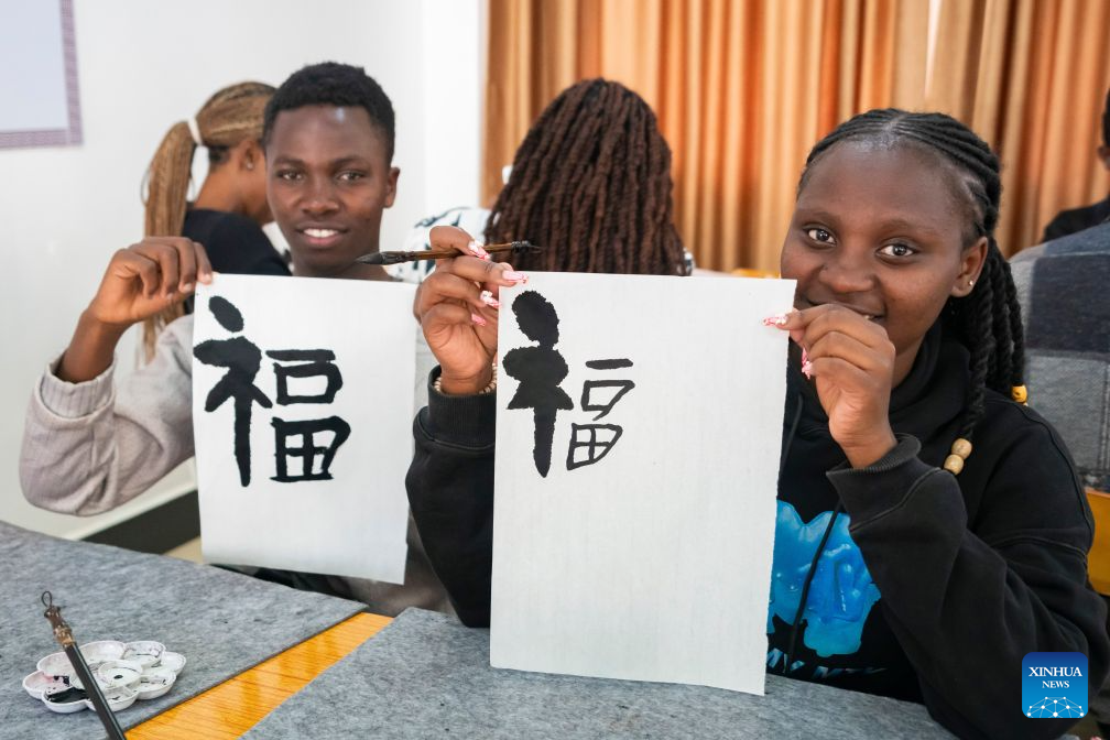 Students display their Chinese calligraphy works at the Confucius Institute at the University of Nairobi in Nairobi, Kenya, Sept. 1, 2026. The Confucius Institute at the University of Nairobi in Kenya holds its annual Open Day event from Sept. 1 to 4.
Established in 2005, the institute is the first Confucius Institute in Africa. (Xinhua/Xie Jianfei)