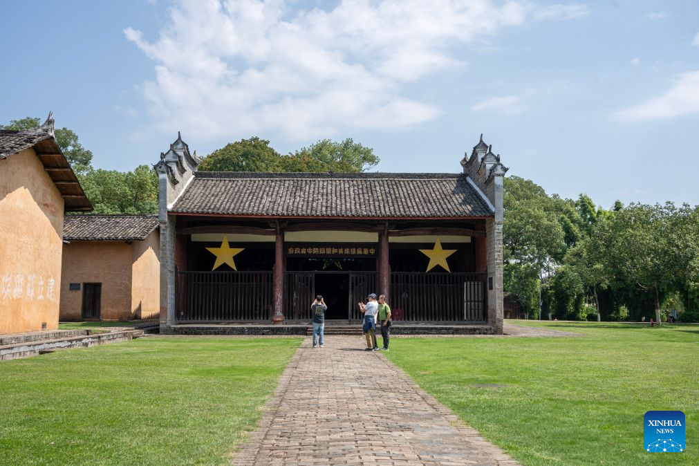 Tourists visit the Yeping revolutionary site in Ruijin, east China's Jiangxi Province, Sept. 9, 2026. This year marks the 90th anniversary of the victory of the Long March by the Red Army under the leadership of the Communist Party of China (CPC). Ruijin is a landmark in the Long March, the historic military maneuver in modern Chinese history. (Xinhua/Cao Mengyao)
