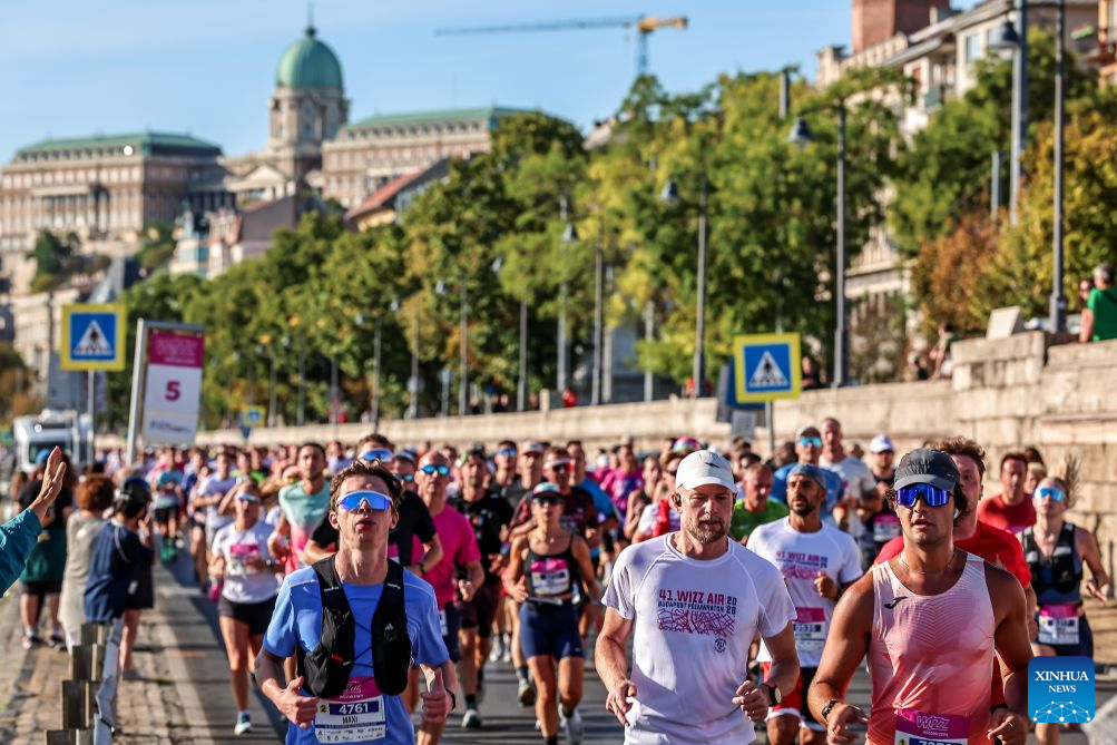 Runners take part in the 41st Wizz Air Budapest Half Marathon in Budapest, Hungary, Sept. 6, 2026. (Photo by David Balogh/Xinhua)