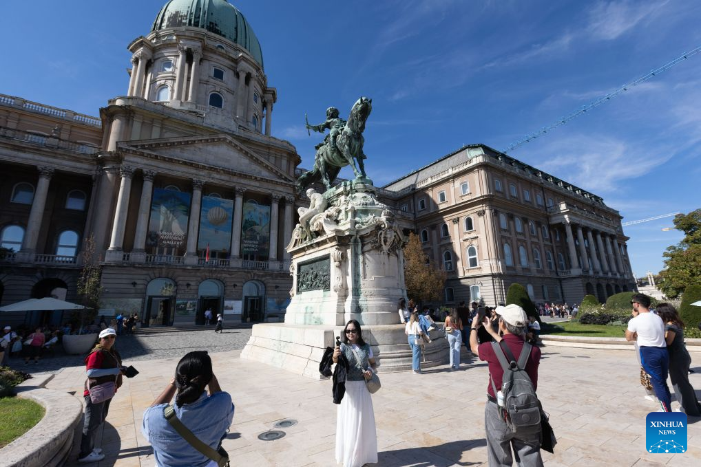 People take photos near Hungarian National Gallery in Budapest, Hungary, Sept. 20, 2026. Hungary marked Cultural Heritage Days on Saturday and Sunday with numerous historic buildings and spaces open to the public. (Xinhua/Hu Zhixuan)