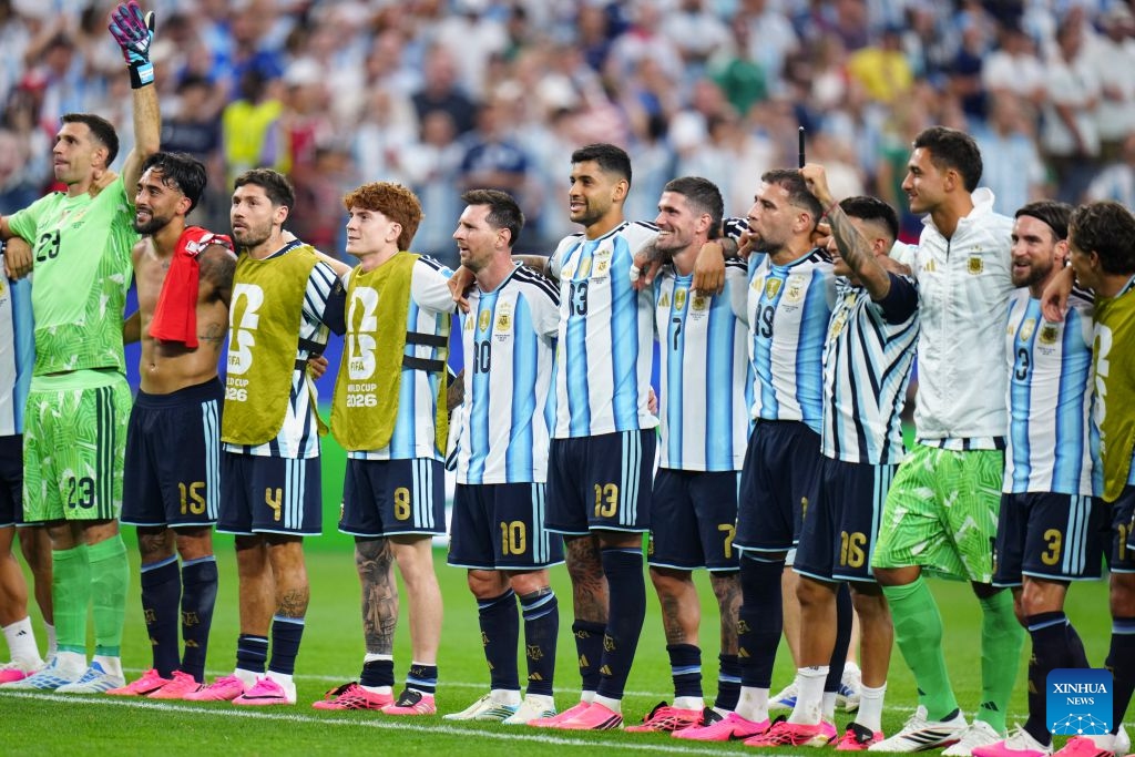 Players of Argentina greet spectators after the group J match between Argentina and Austria at the 2026 FIFA World Cup at Dallas Stadium in Dallas, the United States, June 22, 2026. (Photo: Xinhua)