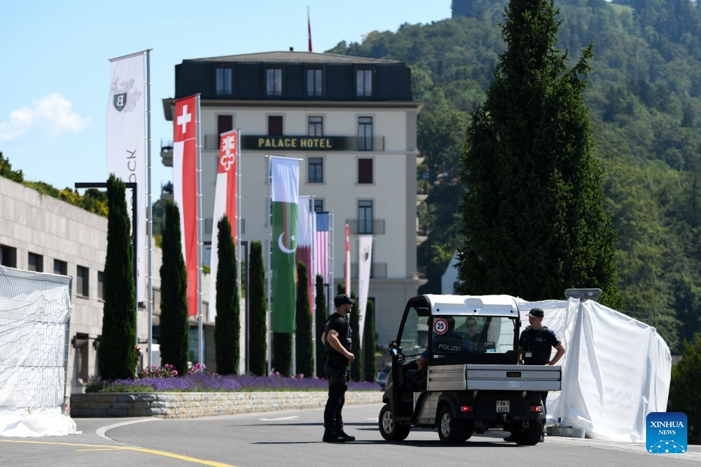 Police officers stand guard in Buergenstock near Lucerne, Switzerland, June 22, 2026. Switzerland said on Monday that it welcomes the constructive progress made during talks between Iran, the United States and the mediators that continued throughout Sunday night at the Buergenstock resort in Switzerland. (Photo: Xinhua)