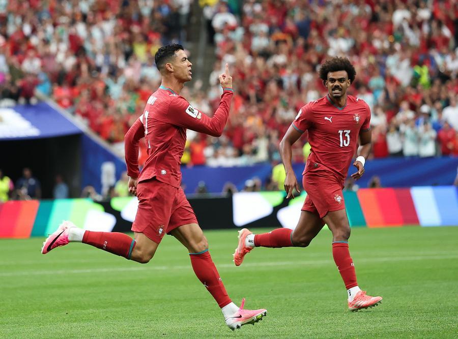 Cristiano Ronaldo (L) of Portugal celebrates scoring during the Group K match against Uzbekistan at the 2026 FIFA World Cup at Houston Stadium, June 23, 2026. (Photo: Xinhua)