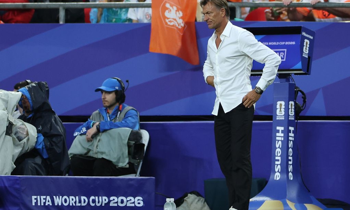 Herve Renard (R), head coach of Tunisia, is seen during the group F match between the Netherlands and Tunisia at the 2026 FIFA World Cup at Kansas City Stadium in Kansas City, the United States, June 25, 2026. (Xinhua/Li Ying)