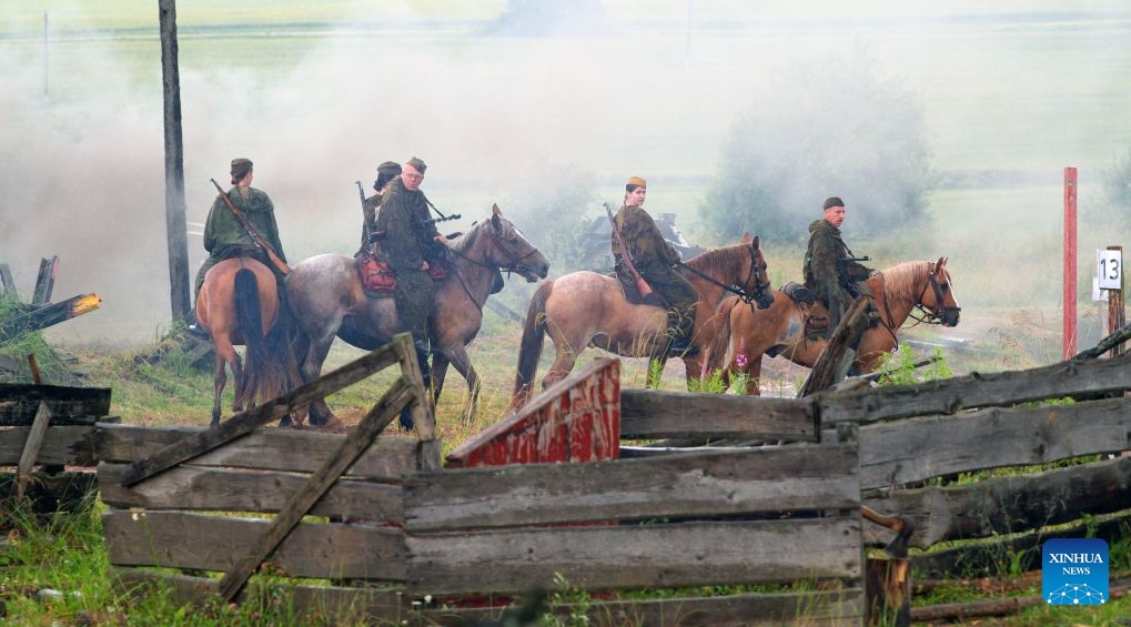 Military enthusiasts stage a reenactment of battling scenarios from the World War II to mark the Independence Day in Minsk, Belarus, July 3, 2026. (Photo: Xinhua)