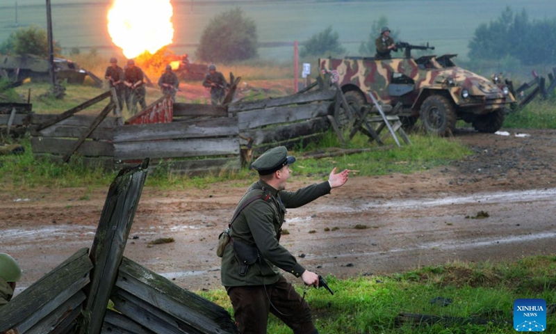 Military enthusiasts stage a reenactment of battling scenarios from the World War II to mark the Independence Day in Minsk, Belarus, July 3, 2026. (Photo: Xinhua)