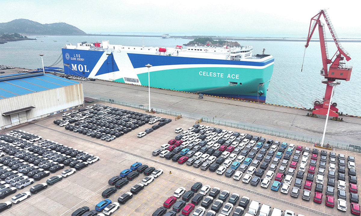 A ro-ro vessel loads electric vehicles for export at a berth of Lianyungang Port's Dongfang Port Branch in Lianyungang, East China's Jiangsu Province, on May 15, 2026. Photo: VCG