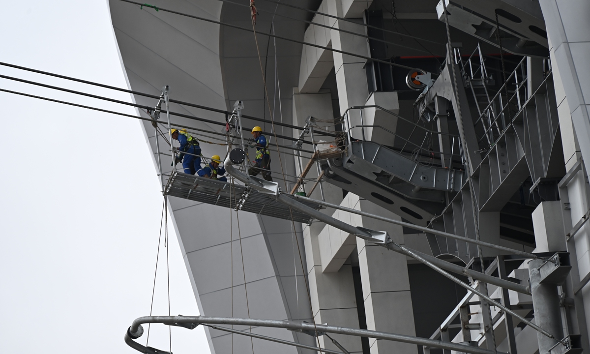 Construction workers work on the Chinese section (Phase I) of the China Heihe-Russia Blagoveshchensk cross-border cableway tourism project in Heihe, Northeast China's Heilongjiang Province on July 7, 2026. The project and its supporting infrastructure have entered the final stage of construction.
Photo: VCG
