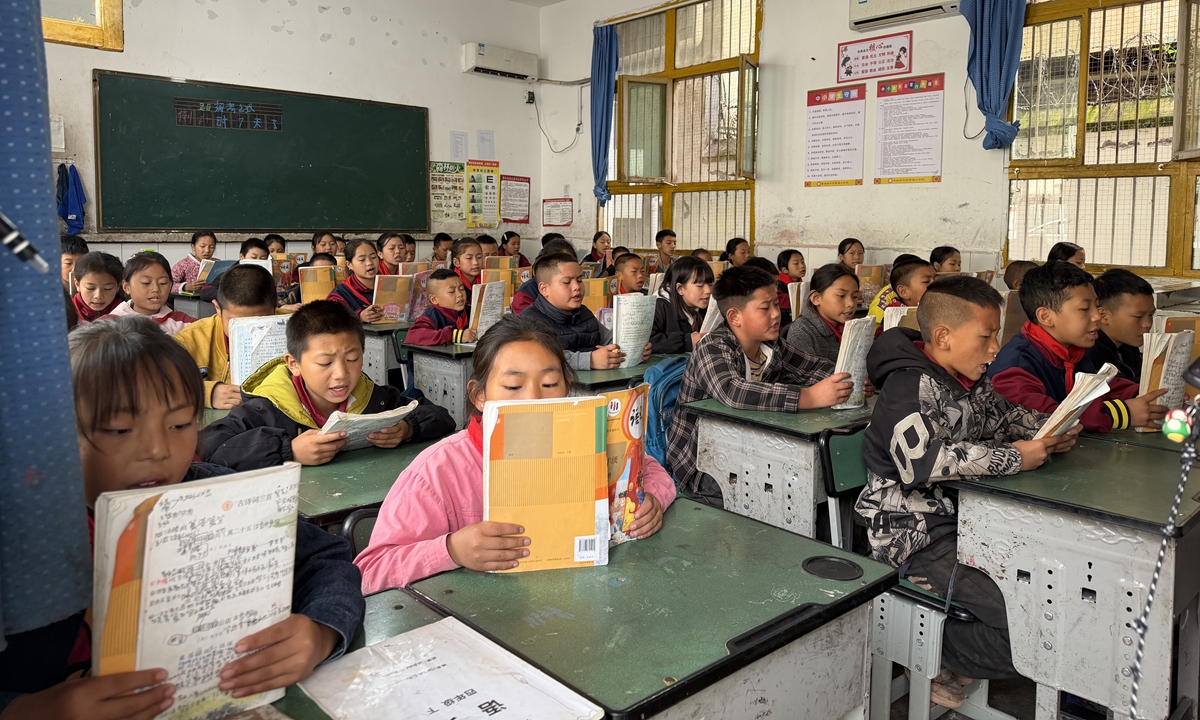 Children have their morning reading session in a classroom at a primary school in Niuniuba Township, Meigu County, on June 29, 2026. Photo: Shen Sheng/GT