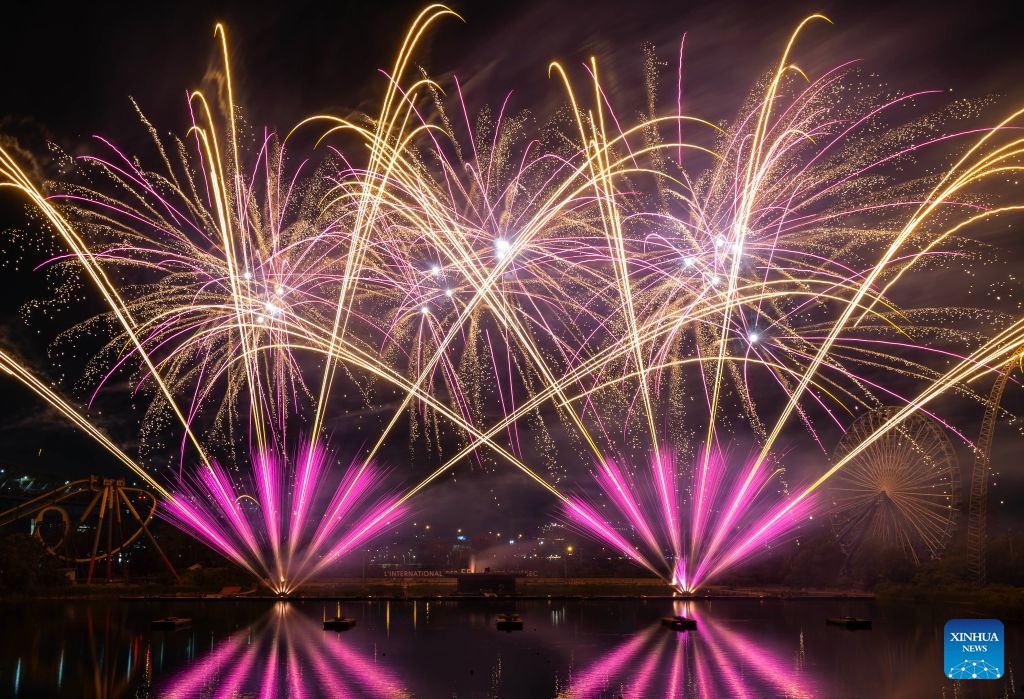 Fireworks presented by Team Italy light up the sky in Montreal, Canada, on July 12, 2026. The 40th edition of L'International des Feux Loto-Québec, widely known as the Montreal International Fireworks Competition, is held here from July 2 to August 6, featuring pyrotechnic teams from Hungary, Italy, China, Canada, the United States and Australia. (Photo: Xinhua)