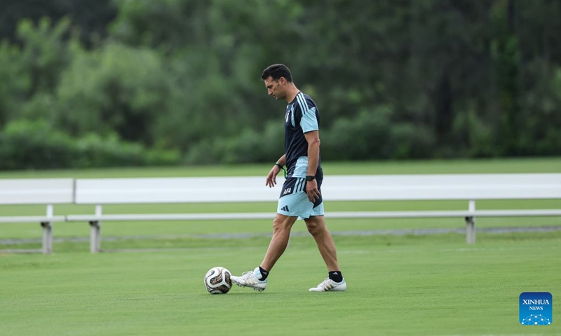 Lionel Scaloni, head coach of Argentina, is seen during a training session ahead of the semifinal match between Argentina and England at the 2026 FIFA World Cup in Marietta, Georgia, the United States, on July 14, 2026. (Photo: Xinhua)