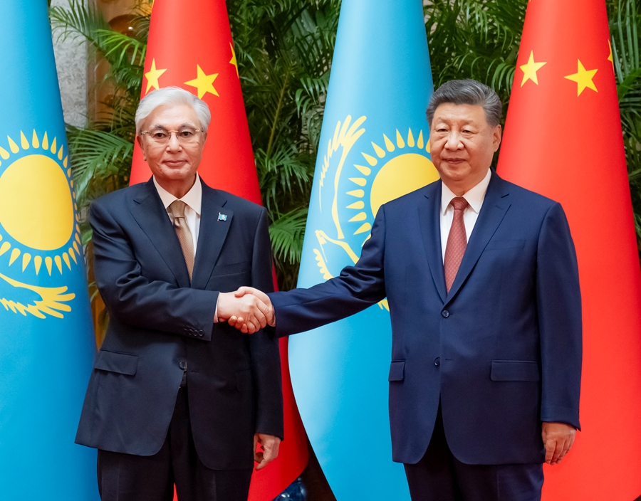 Chinese President Xi Jinping meets with Kazakh President Kassym-Jomart Tokayev, who is in China to attend the 2026 World Artificial Intelligence Conference and High-Level Meeting on Global AI Governance, in Shanghai, east China, July 16, 2026. (Xinhua/Zhai Jianlan)