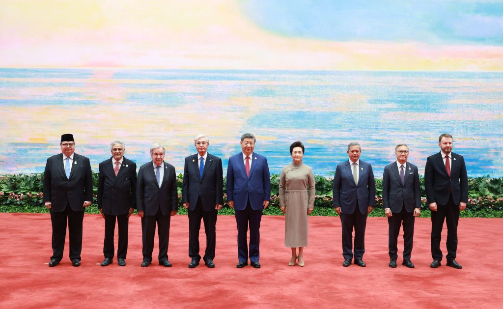 Chinese President Xi Jinping and his wife Peng Liyuan hold a banquet to welcome international dignitaries who are here to attend the 2026 World AI Conference and High-Level Meeting on Global AI Governance in Shanghai, east China, July 16, 2026. Xi delivered a keynote speech at the opening ceremony of the conference held here on Friday. (Photo: Xinhua)