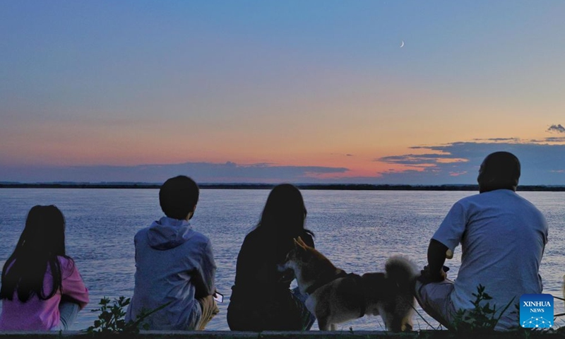 This photo taken on July 17, 2026 shows the moon and Venus in Tongjiang City, northeast China's Heilongjiang Province. (Photo: Xinhu)