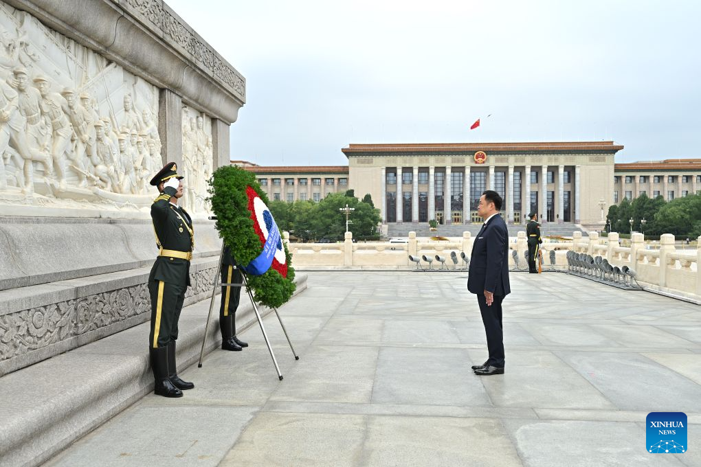 Thai Prime Minister Anutin Charnvirakul lays a wreath at the Monument to the People's Heroes on Tian'anmen Square in Beijing, capital of China, July 20, 2026. (Xinhua/Li Xin)