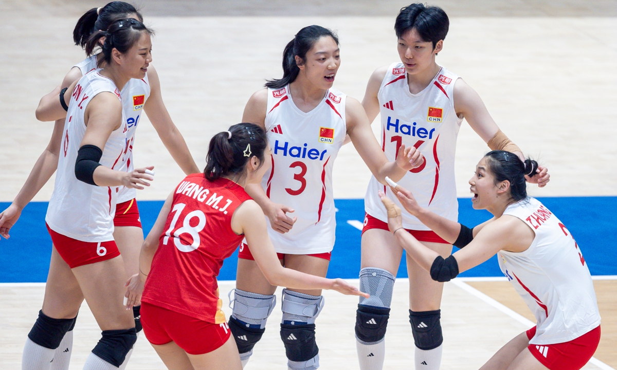 Chinese women's volleyball team Photo: VCG