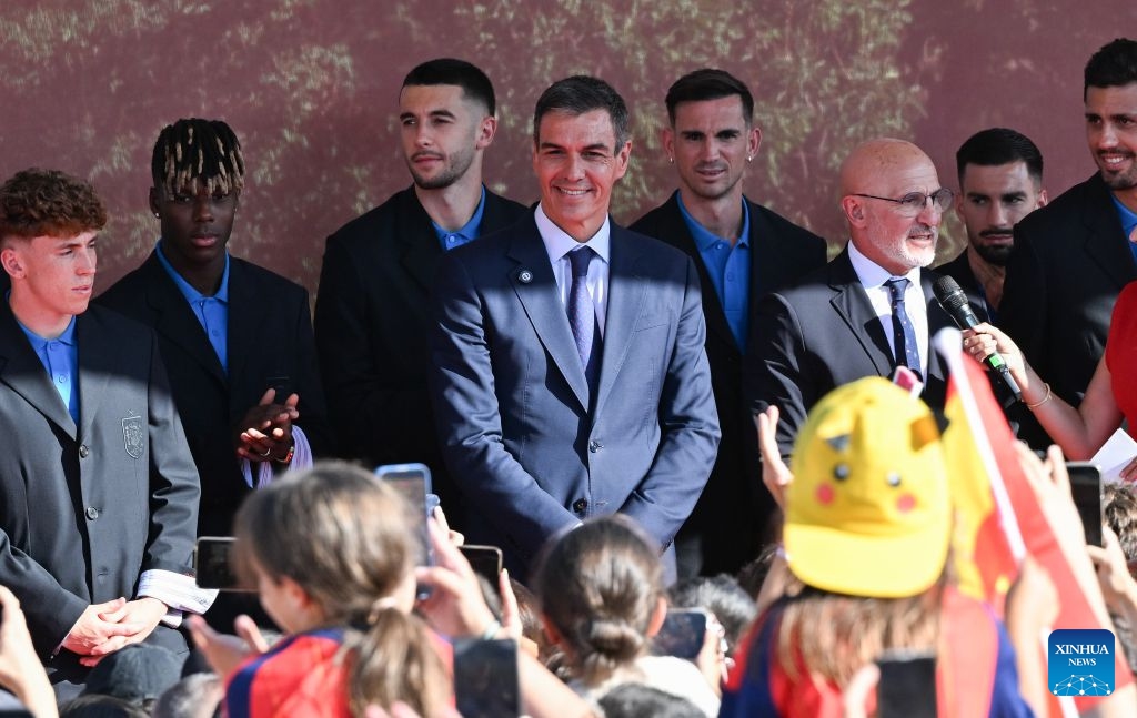 Spanish Prime Minister Pedro Sanchez (C) attends the celebrations after team Spain won the 2026 FIFA World Cup in Madrid, Spain, on July 20, 2026. (Xinhua/Cheng Min)