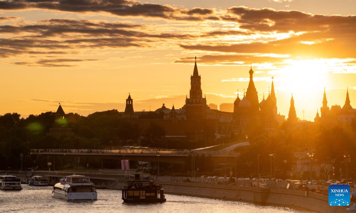 This photo taken on July 23, 2026 shows the sunset scenery over the Moskva River in Moscow, Russia. (Xinhua/Feng Kaihua)