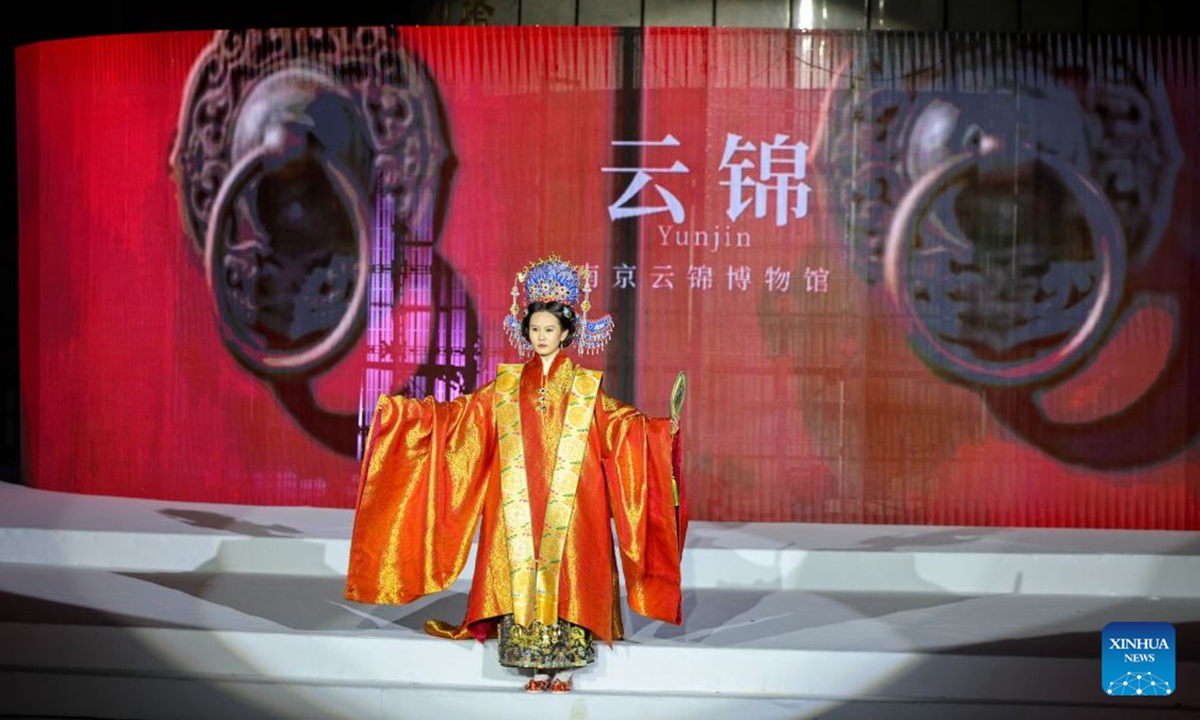 A model presents a Yunjin fashion at the Starlight Gala of the 2026 China Fashion Week Nanjing Session in Nanjing, east China's Jiangsu Province, May 8, 2026.

