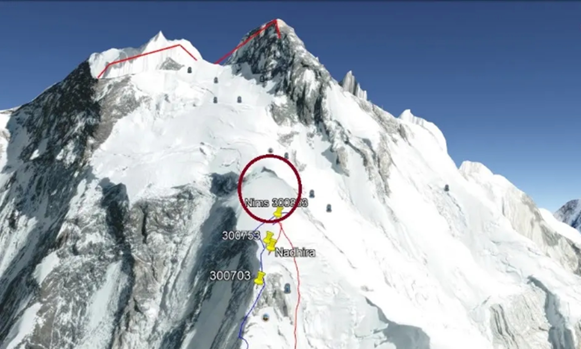 An avalanche takes place on Broad Peak in Pakistan on July 30, 2026. Photo: screenshot from the climbing.com website