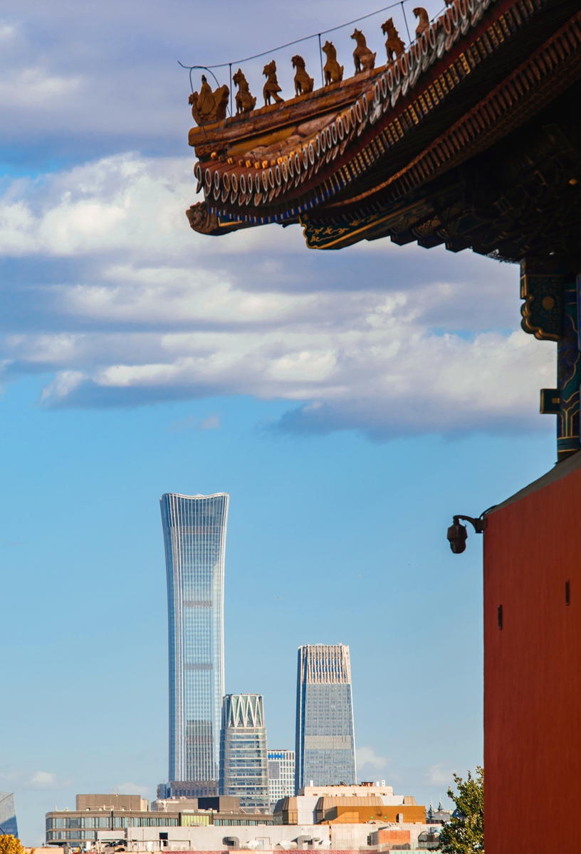 Beijing's city skyline Photos on this page: VCG  The golden tiles and sweeping upturned eaves with glazed mythical beasts at the Palace Museum in Beijing
