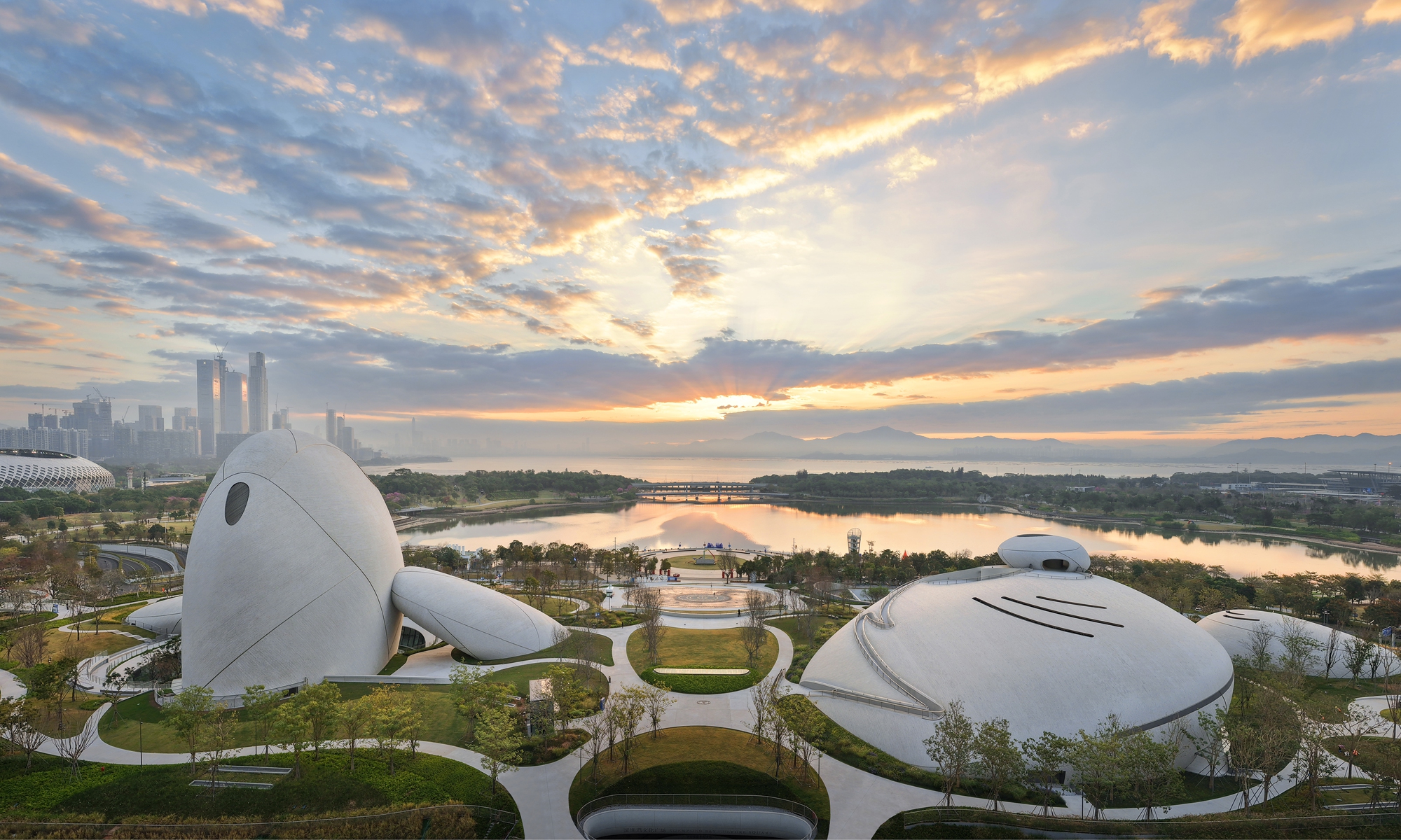 The view of Shenzhen Bay Cultural Plaza by Ma Yansong 
Photo: Courtesy of MAD Architects
