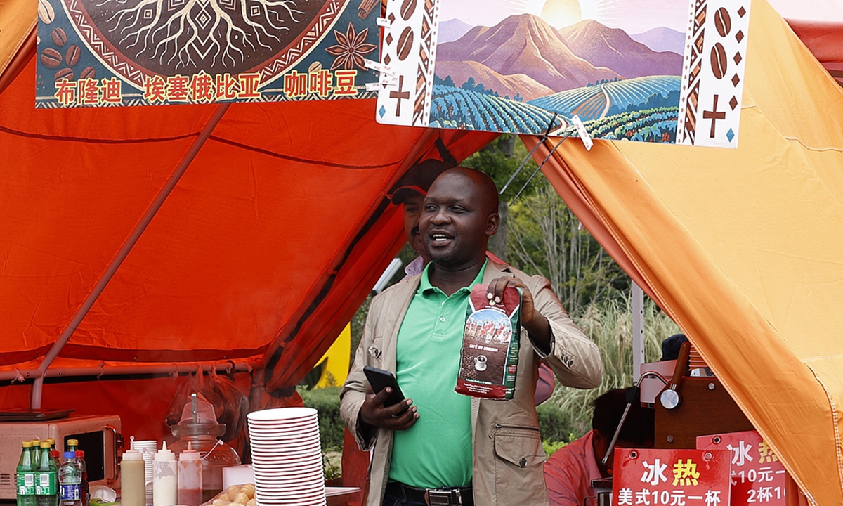 An exhibitor showcases Ethiopian coffee beans at the 2026 Dianchi International Coffee Culture Carnival in Kunming, Southwest China's Yunnan Province, on August 9, 2026. Photo: VCG
