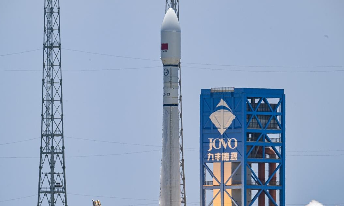The 24th group of the low-orbit internet satellites aboard a Long March-12 carrier rocket is launched at 12:10 pm on August 16, 2026 from a commercial spacecraft launch site in the southern island province of Hainan. Photo: VCG