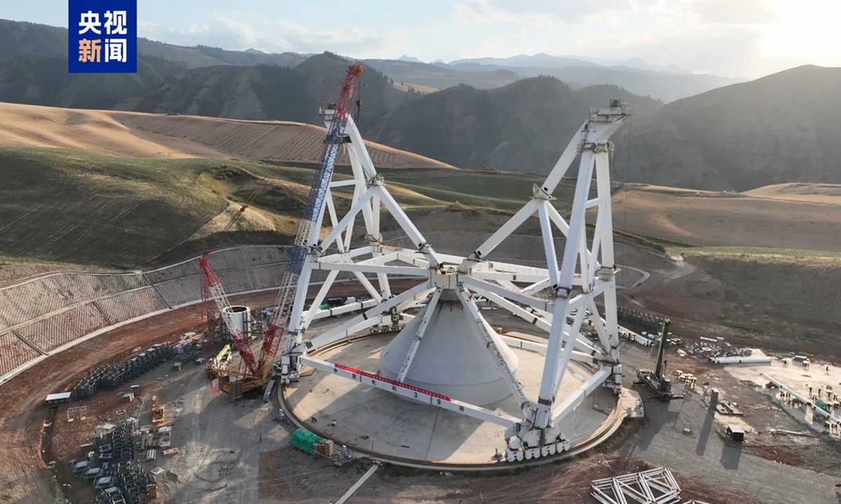 The 110-meter fully steerable radio telescope under construction in Qitai county, Northwest China's Xinjiang Uygur Autonomous Region, is seen after completing the assembly of its three-tier antenna pedestal on August 18, 2026. Photo: CCTV News