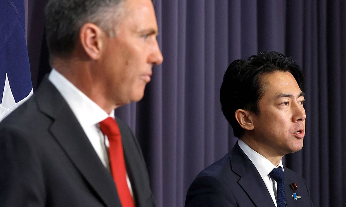 Japan's Defence Minister Shinjiro Koizumi (R) speaks as he stands with Australian Deputy Prime Minister and Defence Minister Richard Marles (L) during a press conference at Parliament House in Canberra on August 18, 2026. Photo: VCG