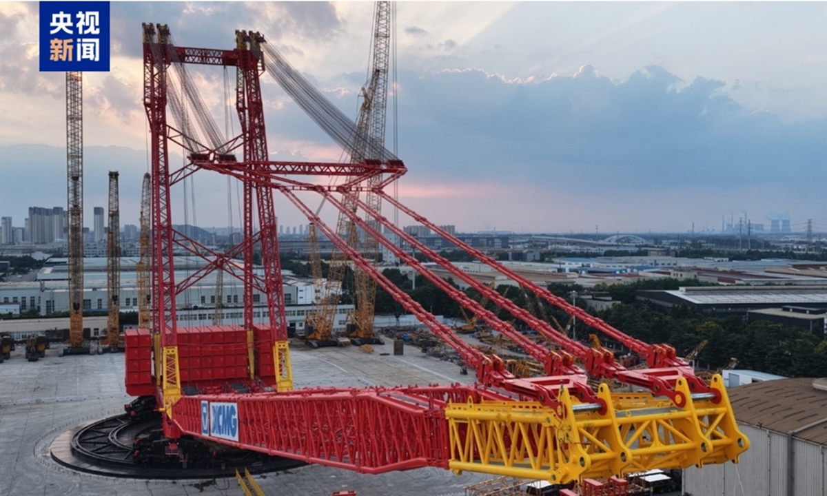 The world's first 14,000-ton-class circular rail crane stands at an XCMG facility in Xuzhou, East China's Jiangsu Province, on August 28, 2026. Photo: CCTV News