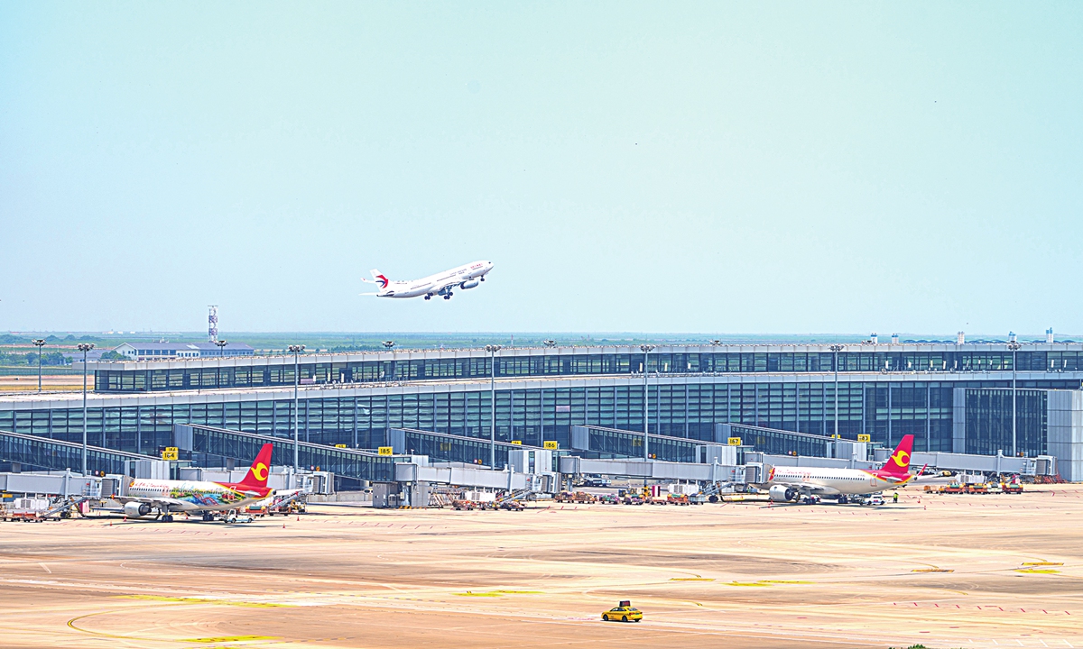 A view of a part of Shanghai Pudong International Airport Photo: Courtesy of Shanghai General Station of Immigration Inspection
