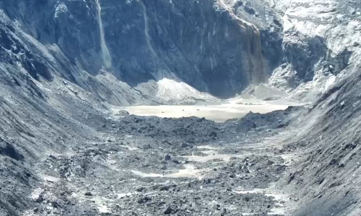 The barrier lake formed upstream of Gyirong Port after a mudslide hit the port in Southwest China's Xizang Autonomous Region. Photo: Lhasa Fire and Rescue
